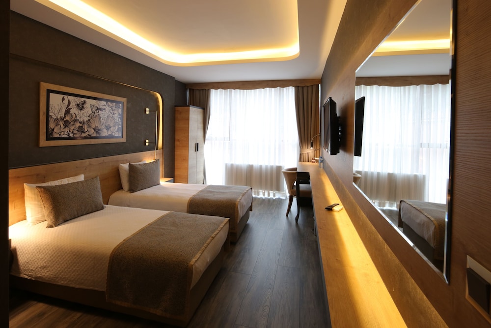 Superior Double or Twin Room photo 1