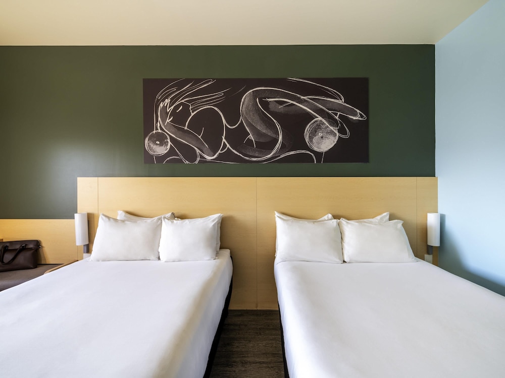 Standard Room, 2 Twin Beds photo 3