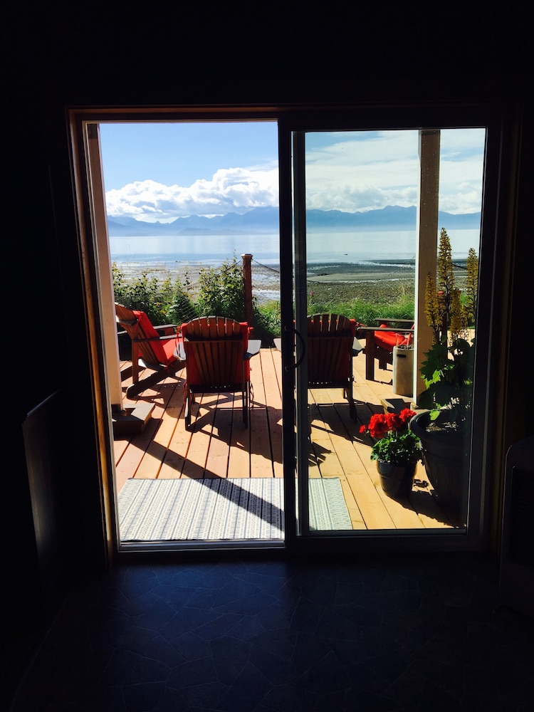 Premium Condo, 2 Bedrooms, Ocean View, Beachfront photo 3