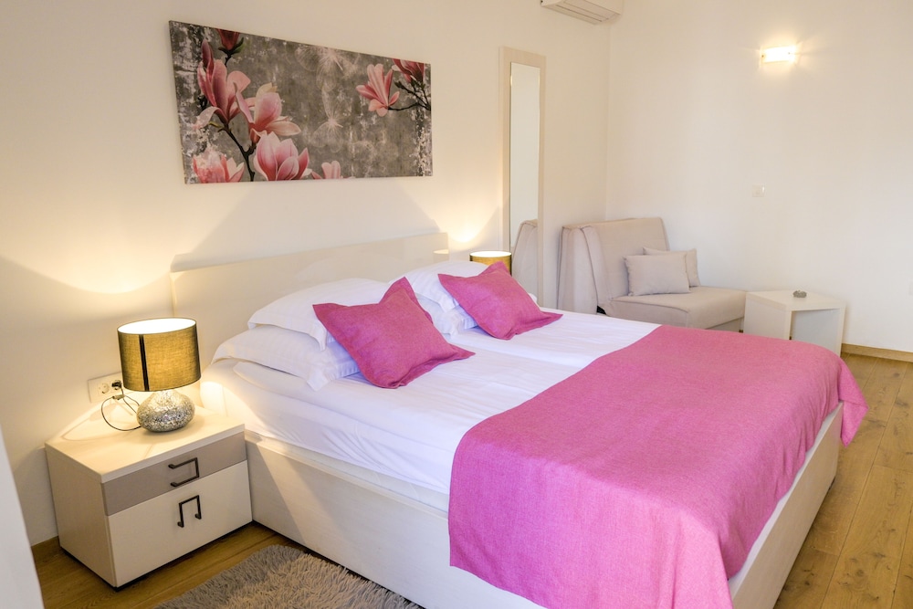 Classic Double Room photo 2