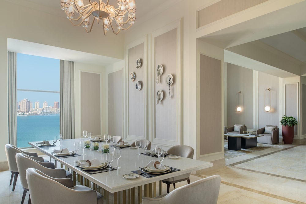 Presidential Suite, 2 Bedrooms, Sea View, Corner