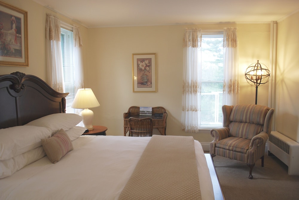 Superior Double Room, Ensuite (Room 6)