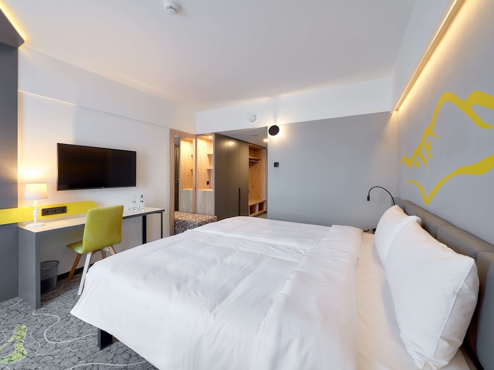 Room, 1 Twin Bed - Photo 10