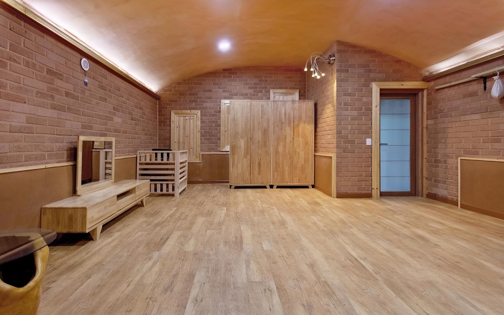 Room (Red-clay room) photo 2