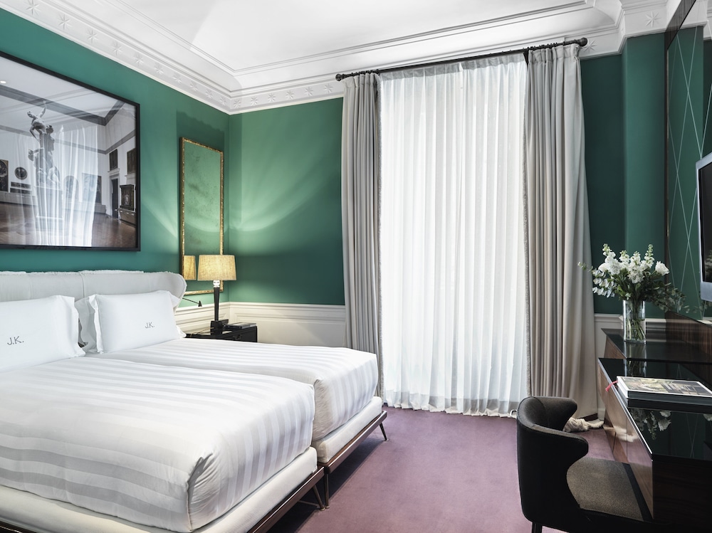 Deluxe Double Room photo 1