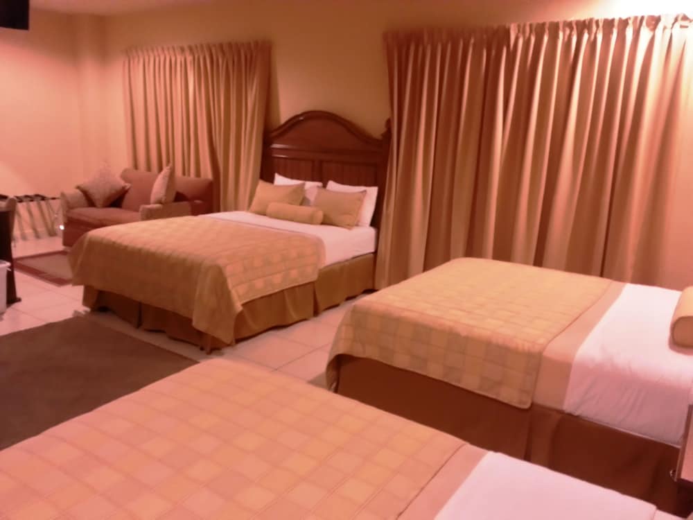 Standard Triple Room photo 3