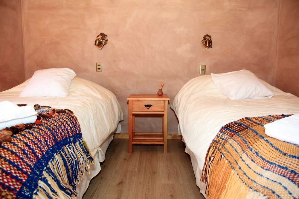 Economy Double Room, 2 Twin Beds photo 1