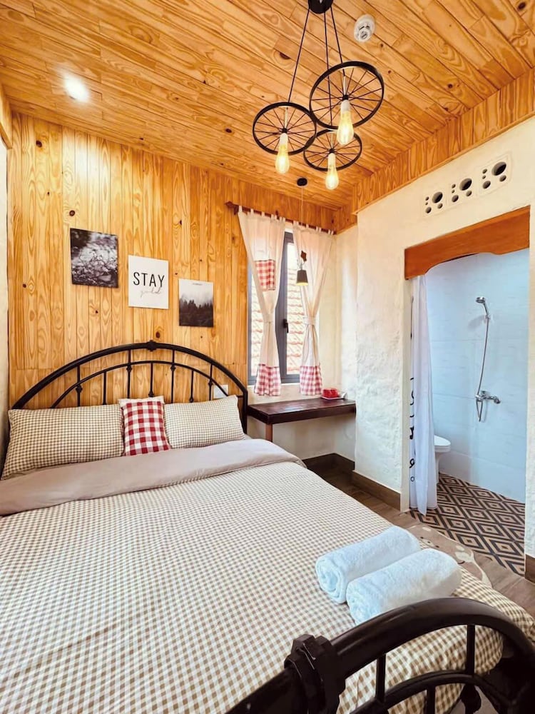 Basic Double Room