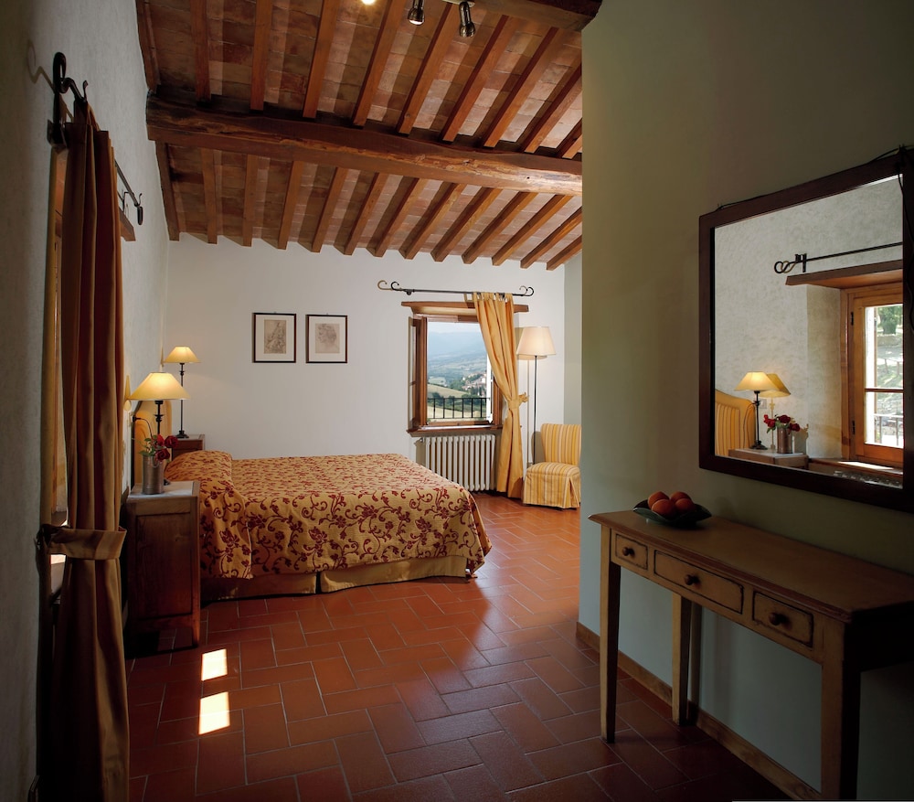 Villa photo 2