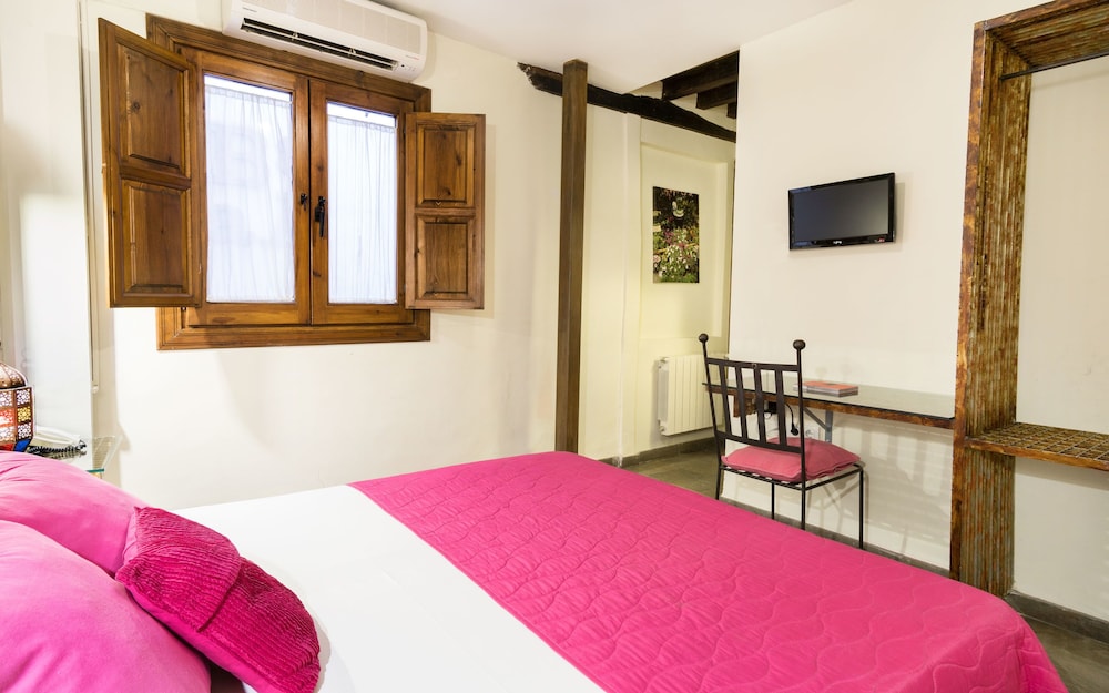 Interior Basic Double Room photo 2