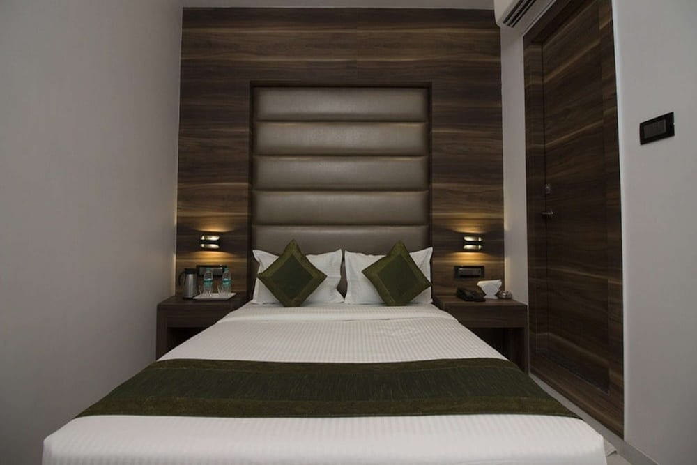 Super Deluxe Room - Photo 7