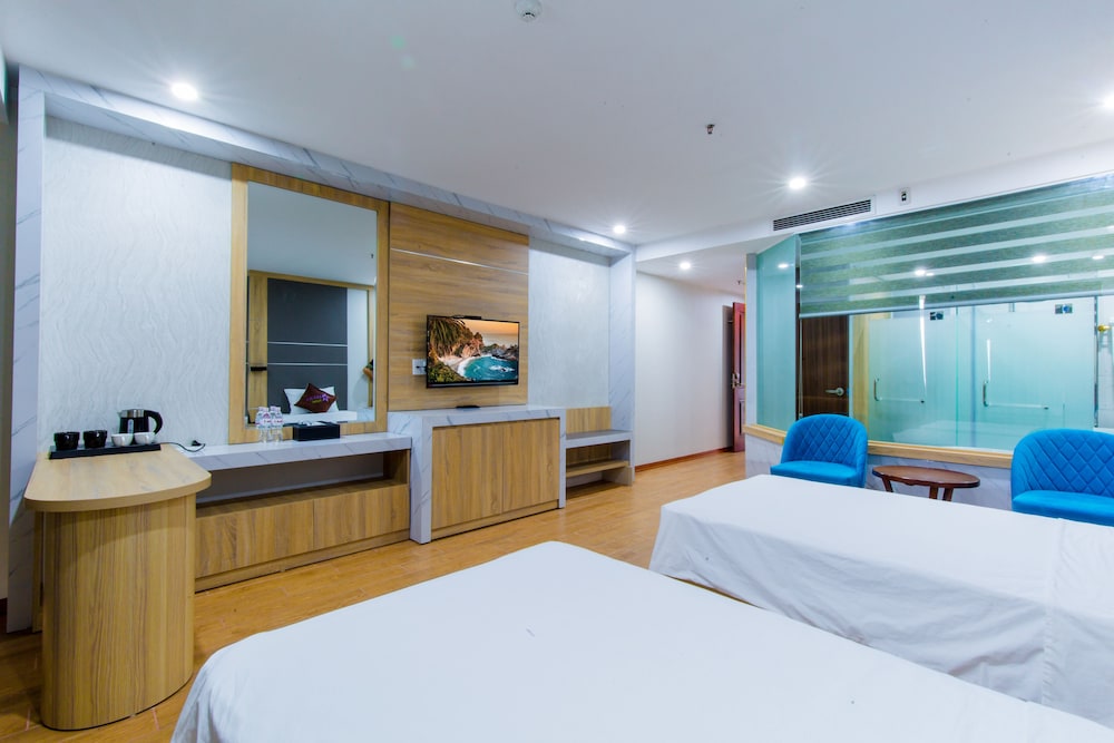 Deluxe Twin Room - Photo 9