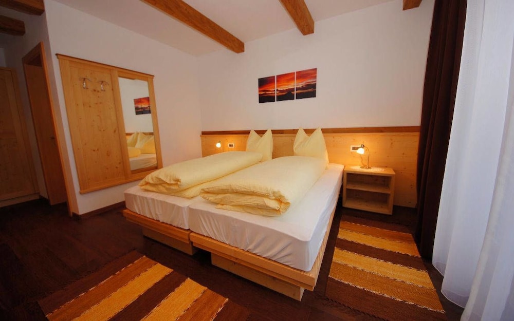 Double or Twin Room photo 1