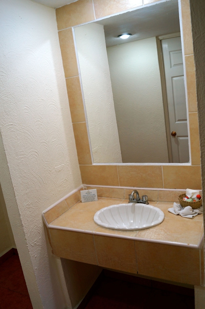 Single Room - Photo 5