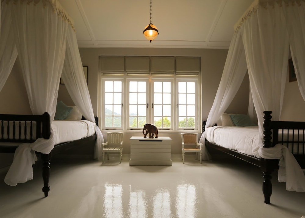 Family Room photo 1
