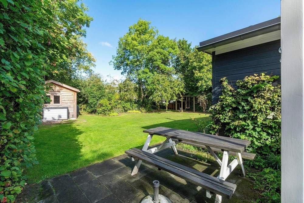 Bungalow photo 2