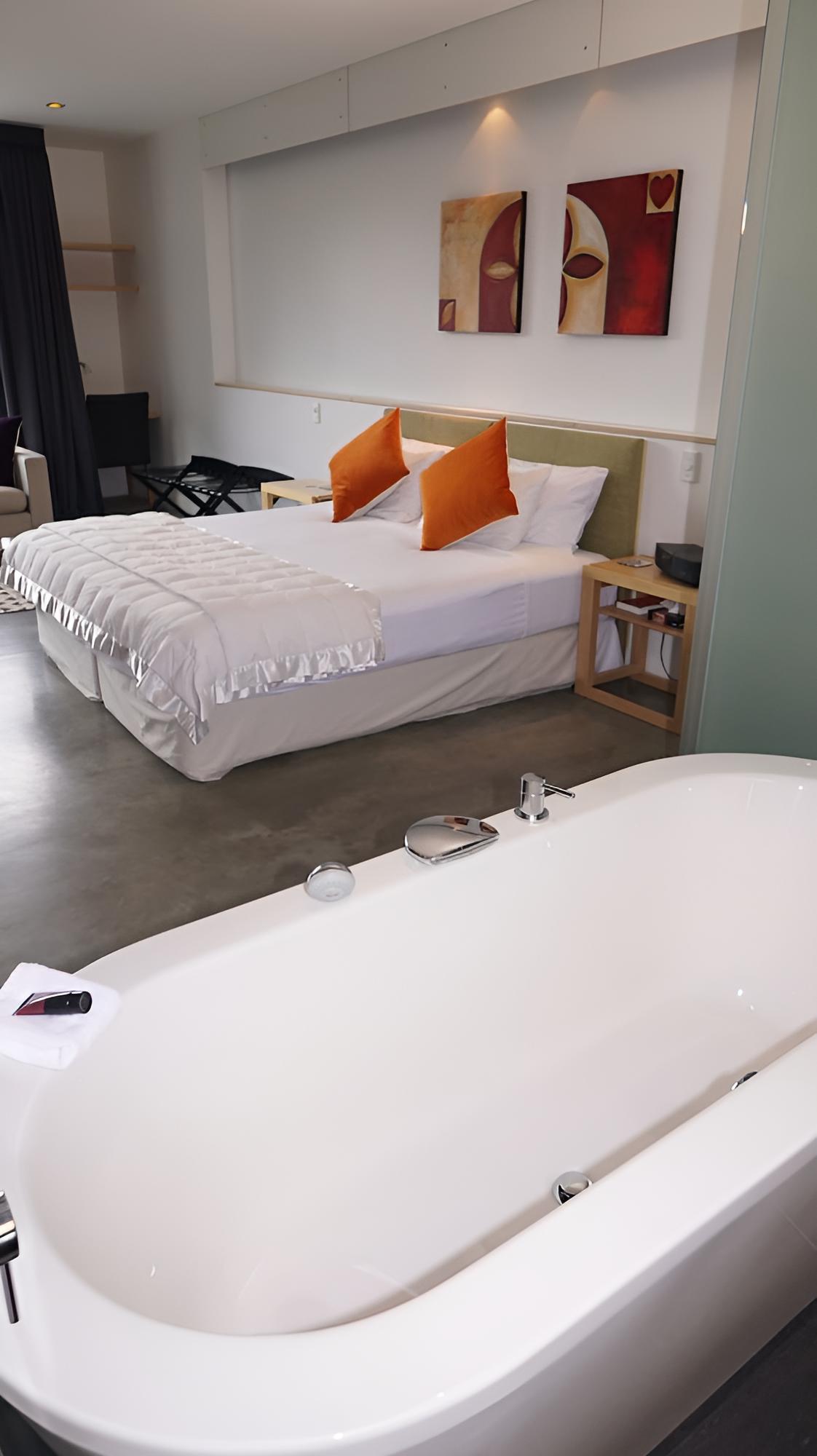 Poplar Suite photo 2