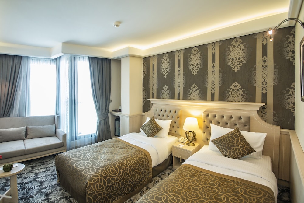 Standard Double or Twin Room, 1 Bedroom, Non Smoking, City View photo 2