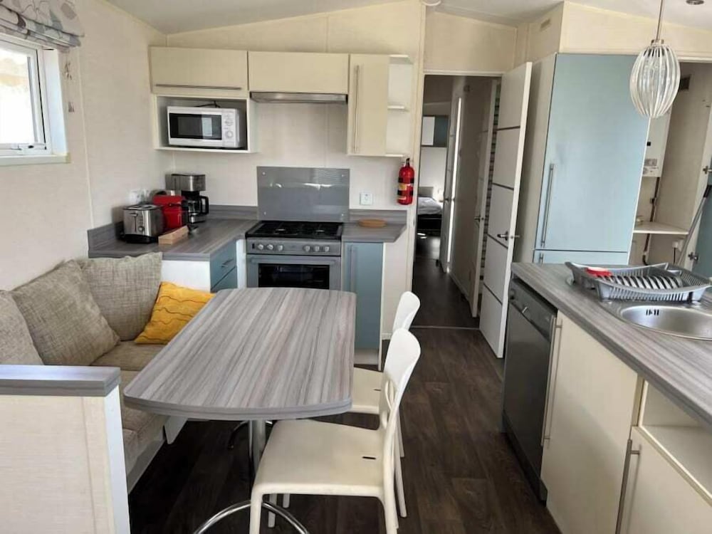 Family Mobile Home photo 1