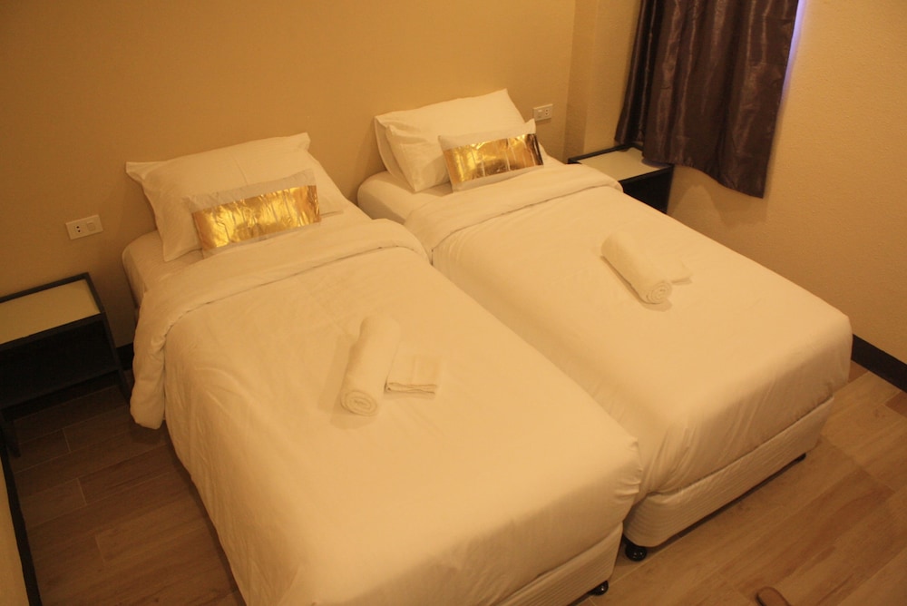Standard Twin Room - Photo 5