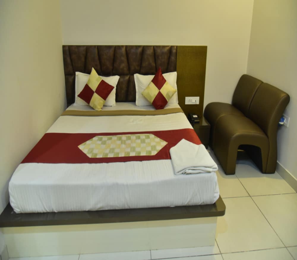 Deluxe Room - Photo 4