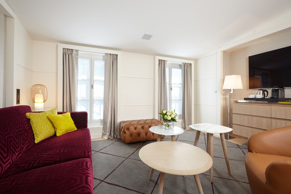 Suite and Balcony photo 2