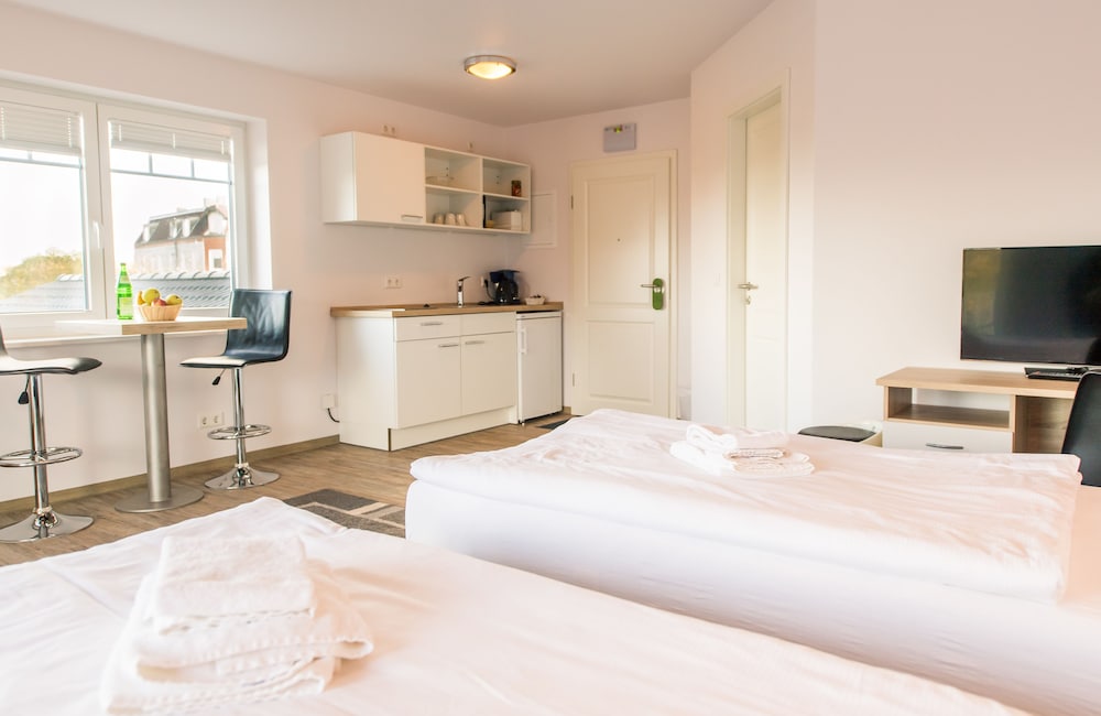 Deluxe Double Room photo 3