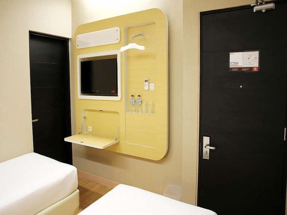 Standard Double or Twin Room With Simple Breakfast, Non Smoking photo 3