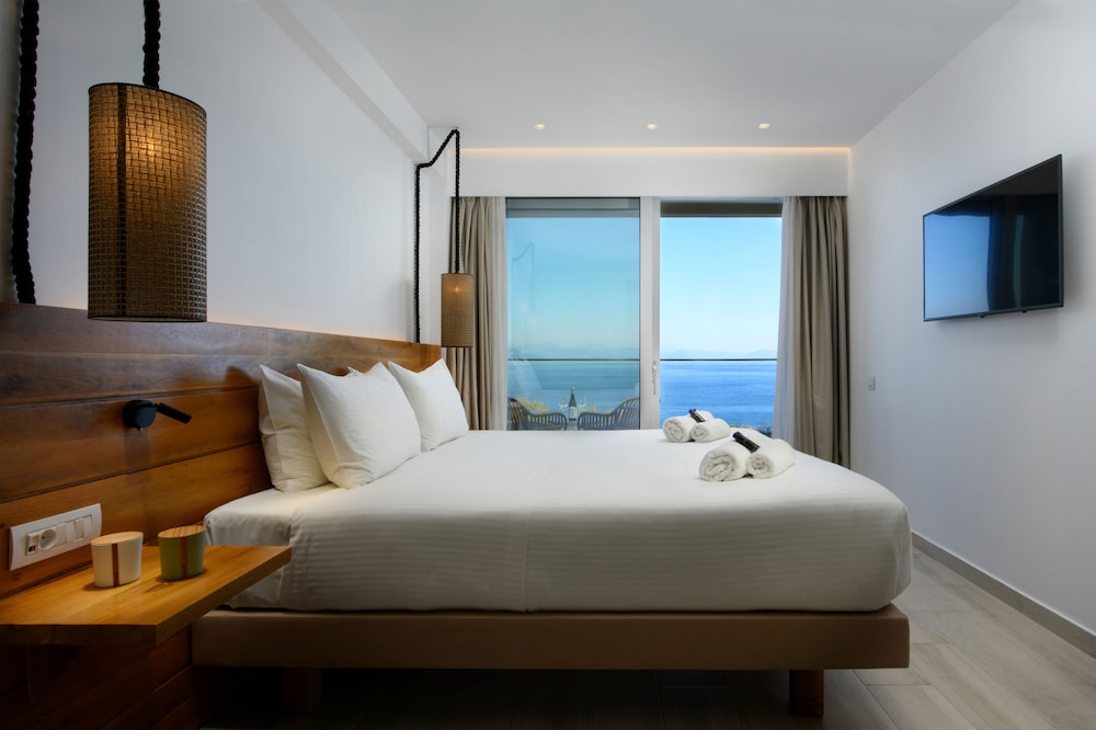 Superior Room, Sea View - Photo 2