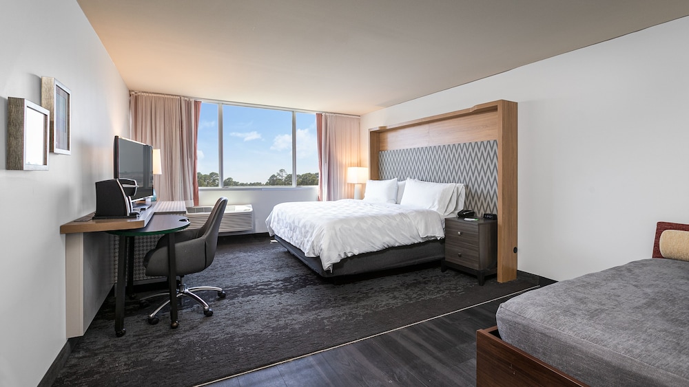 Room, 1 King Bed, Accessible (Comms, Mobil, Access Tub) - Photo 1