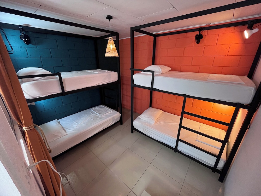 Standard Shared Dormitory, Men only, Shared Bathroom photo 1