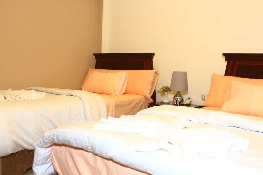 Double Room - Photo 5