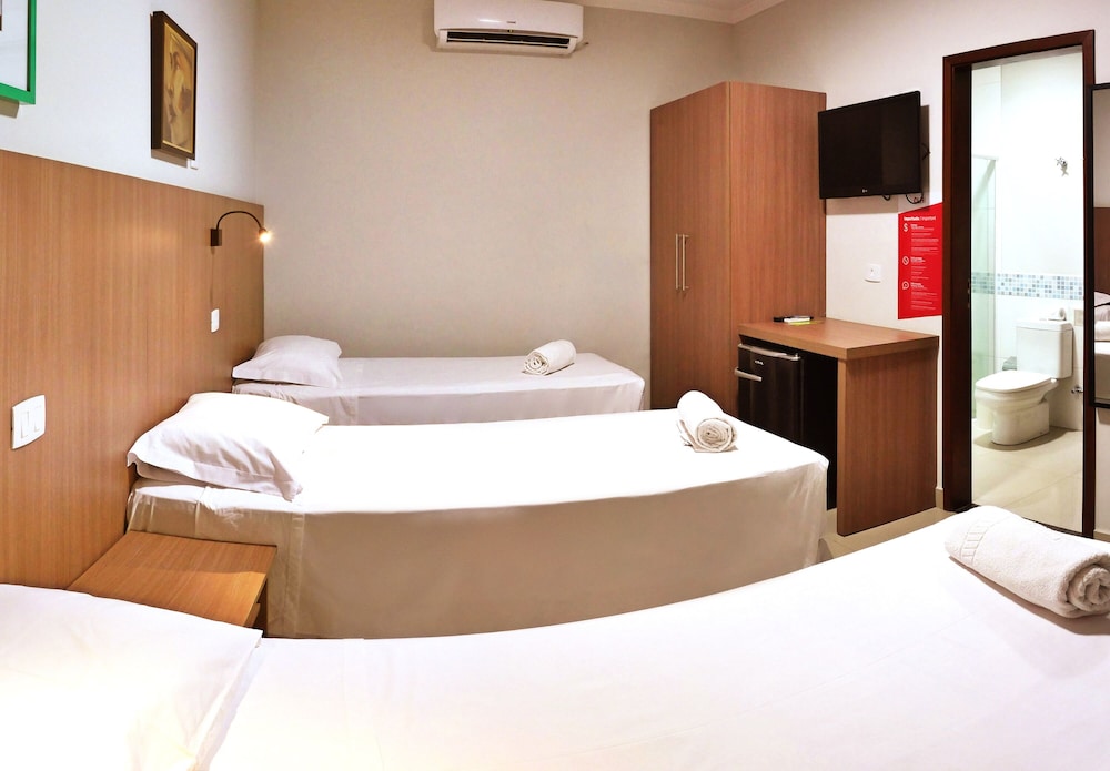 Standard Quadruple Room photo 3