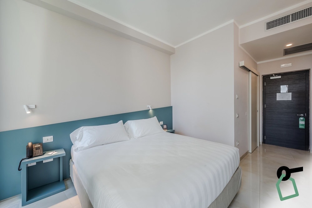 Classic Double Room, Sea View