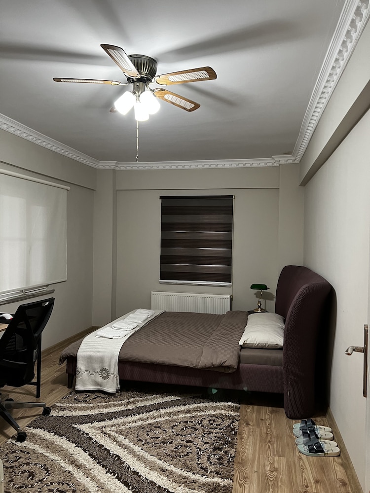 Business Apartment, 1 King Bed, Allergy Friendly, Garden View photo 2