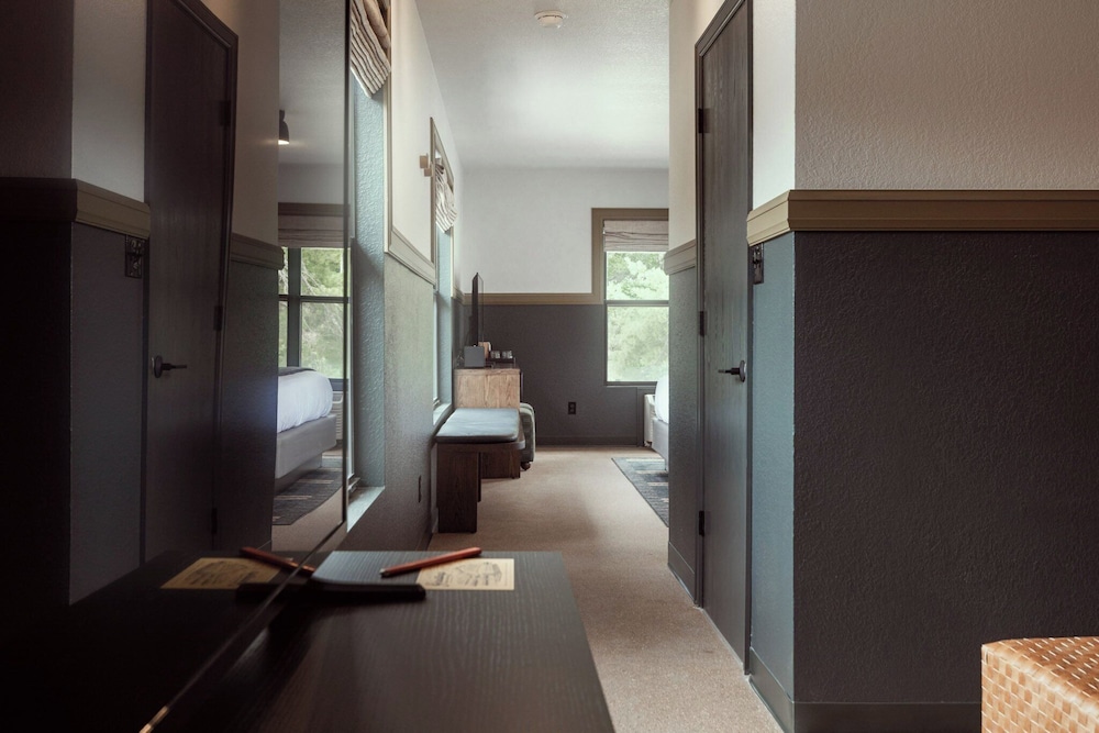 Suite (Fall Creek) - Photo 6