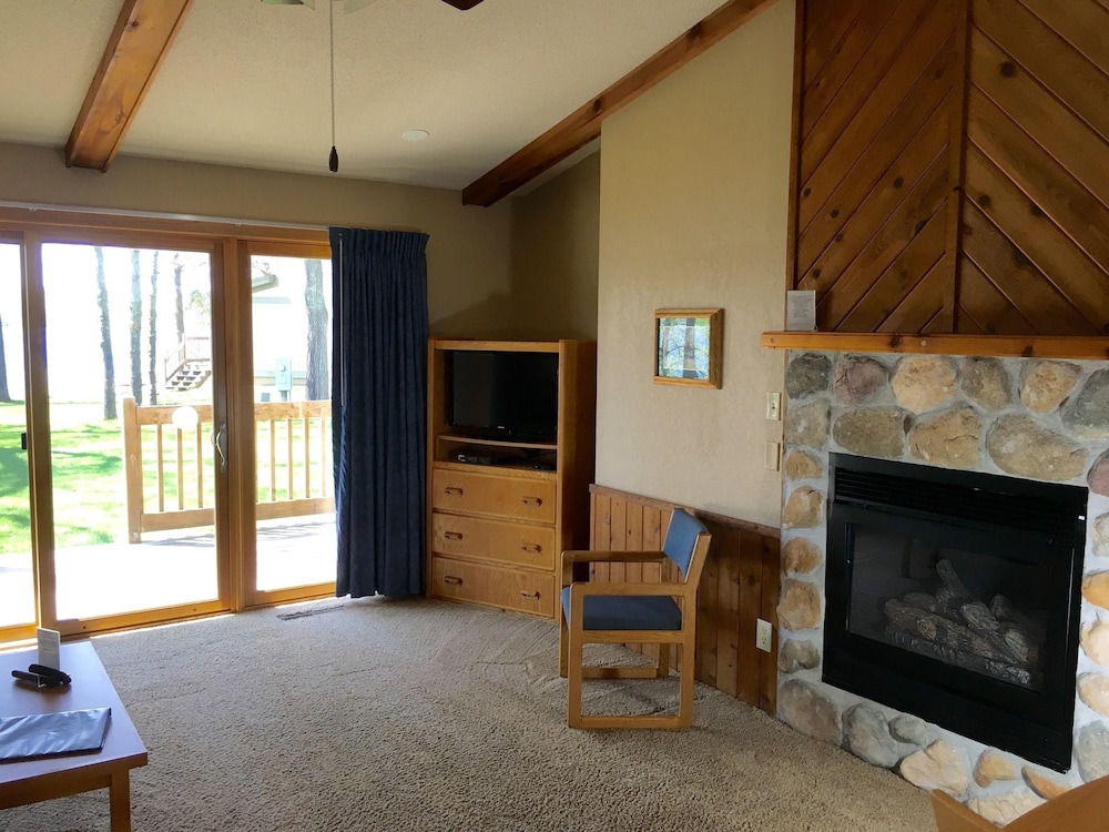 Deluxe Villa, 1 Bedroom, Lake View photo 1