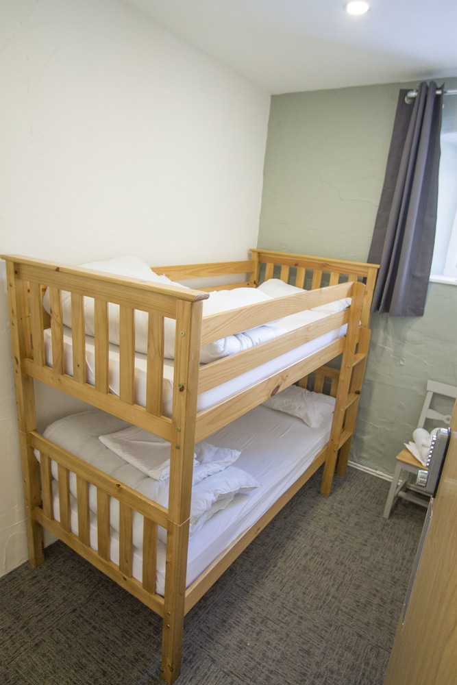 Twin Room (High Raise)