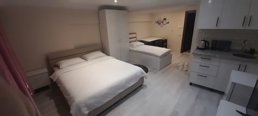 Deluxe Quadruple Room photo 3