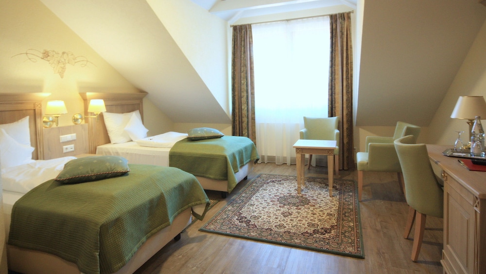 Comfort Twin Room, Accessible photo 2