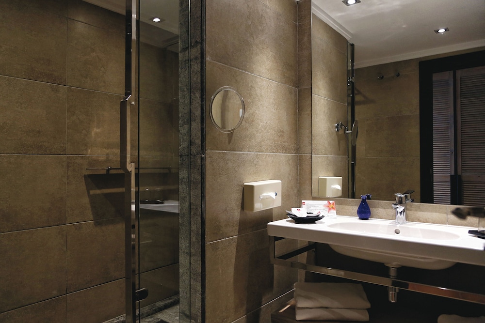 Double Room - Photo 6