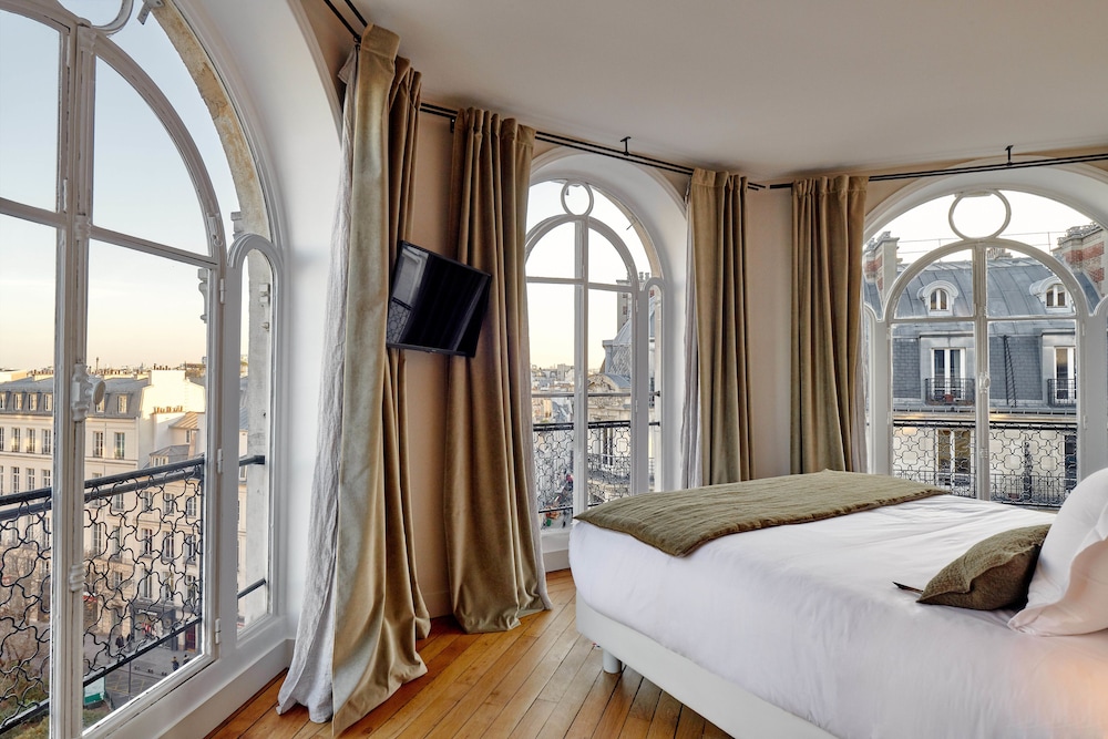 Deluxe Double Room photo 2