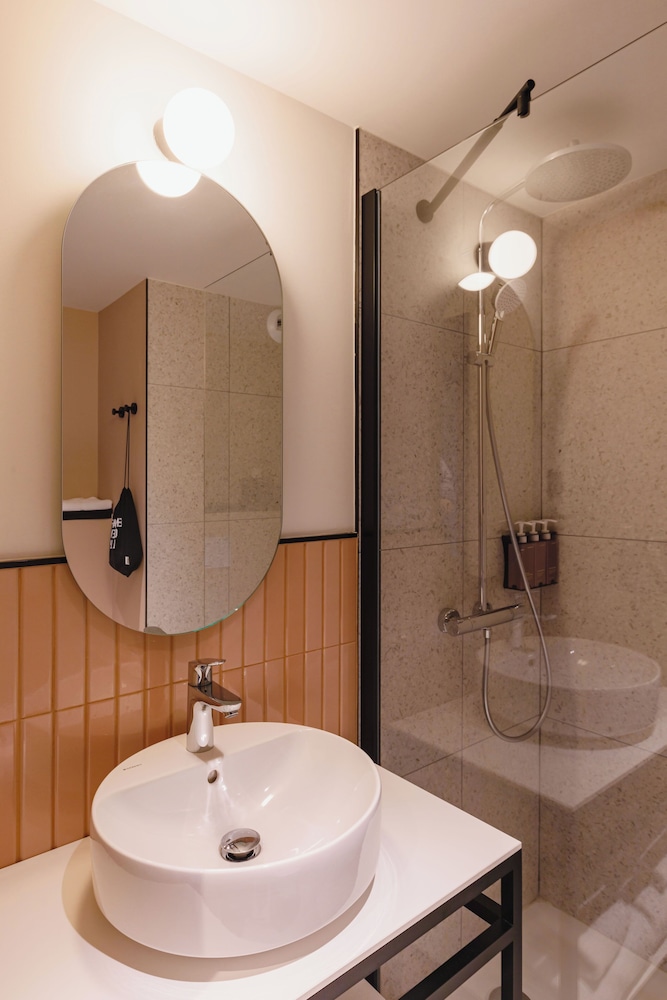 Comfort Room, 2 Twin Beds, Garden View - Photo 5