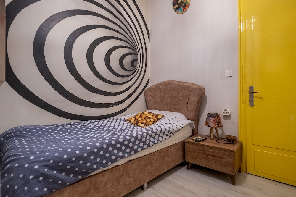 Basic Single Room photo 2