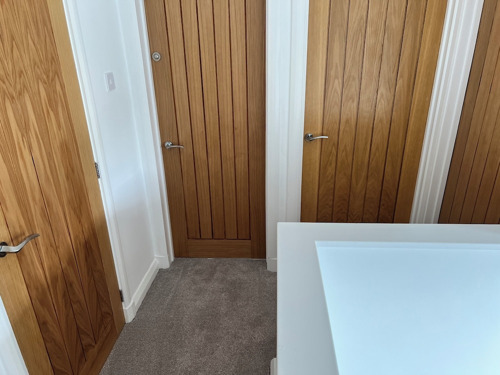 Family House, 3 Bedrooms, Non Smoking (Grassmead) photo 3