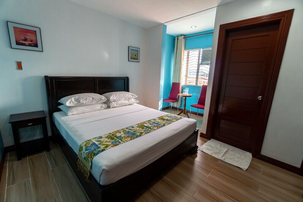 Deluxe Double Room, 1 Queen Bed photo 1