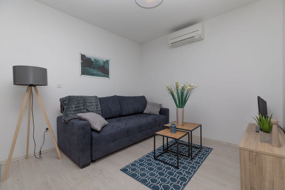 Apartment (A3)
