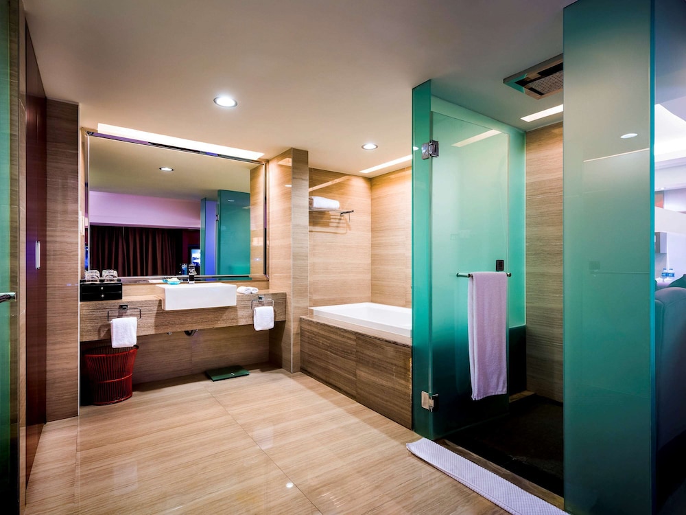 Deluxe Suite, 1 King Bed