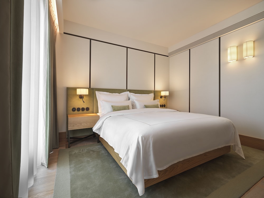 Premium Suite