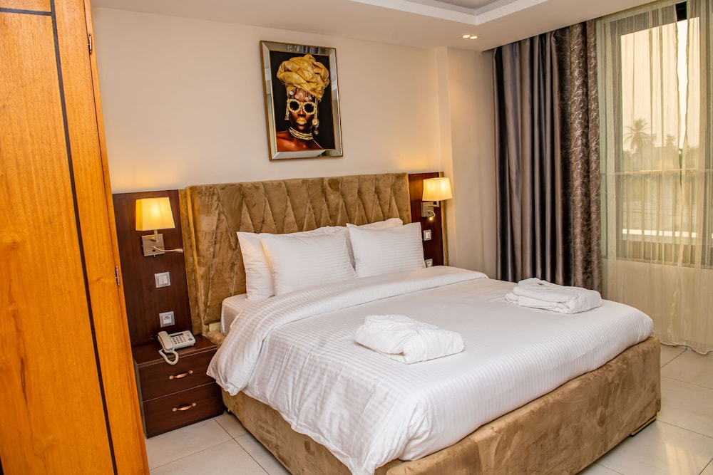 Deluxe Suite photo 2